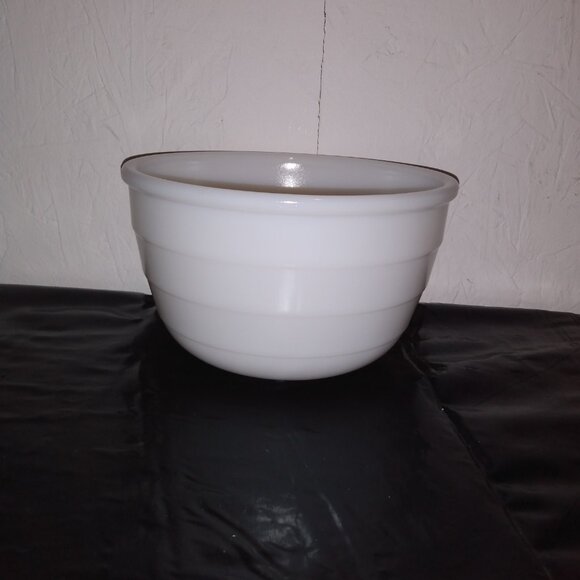 Vintage General Electric (GE) White Ribbed Milk Glass Mixing Bowl - Picture 1 of 8